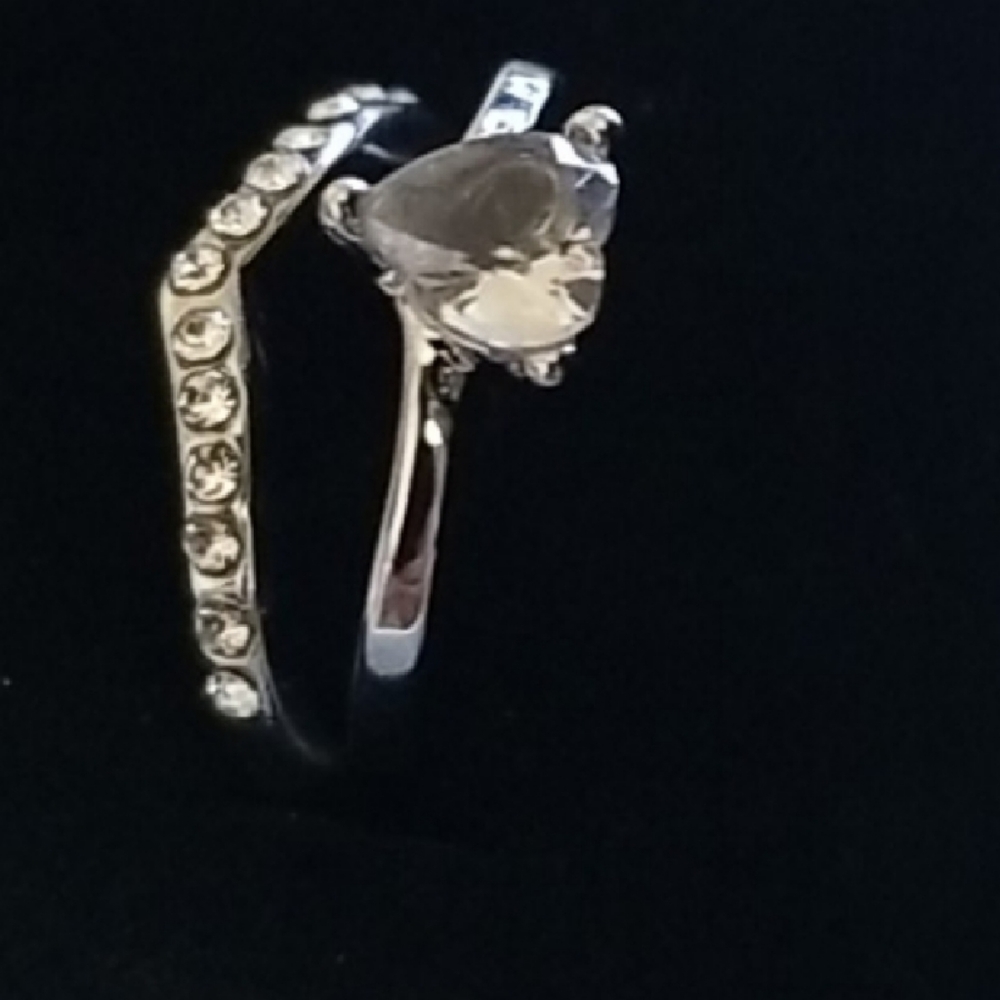 CLEARANCE       Lab created White sapphire Diamond. 18k white gold plated - Picture 3 of 4